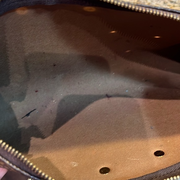 Louis Vuitton Eva Clutch. - Picture 10 of 13